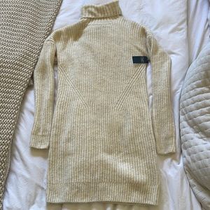 NWT Abercrombie & Fitch Cream Turtleneck Sweater Dress Size Small Tall